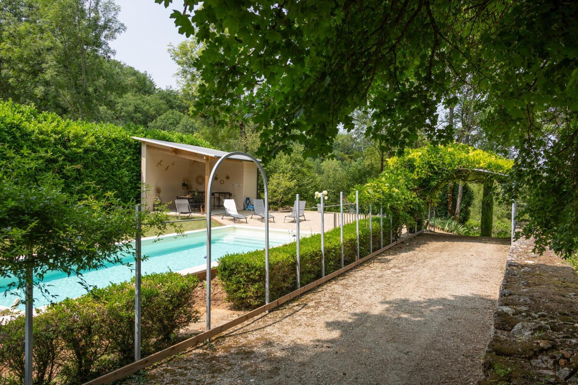 Le Moulin De La Maison Des Templiers Villa Saint-Cernin-de-Larche Exterior foto